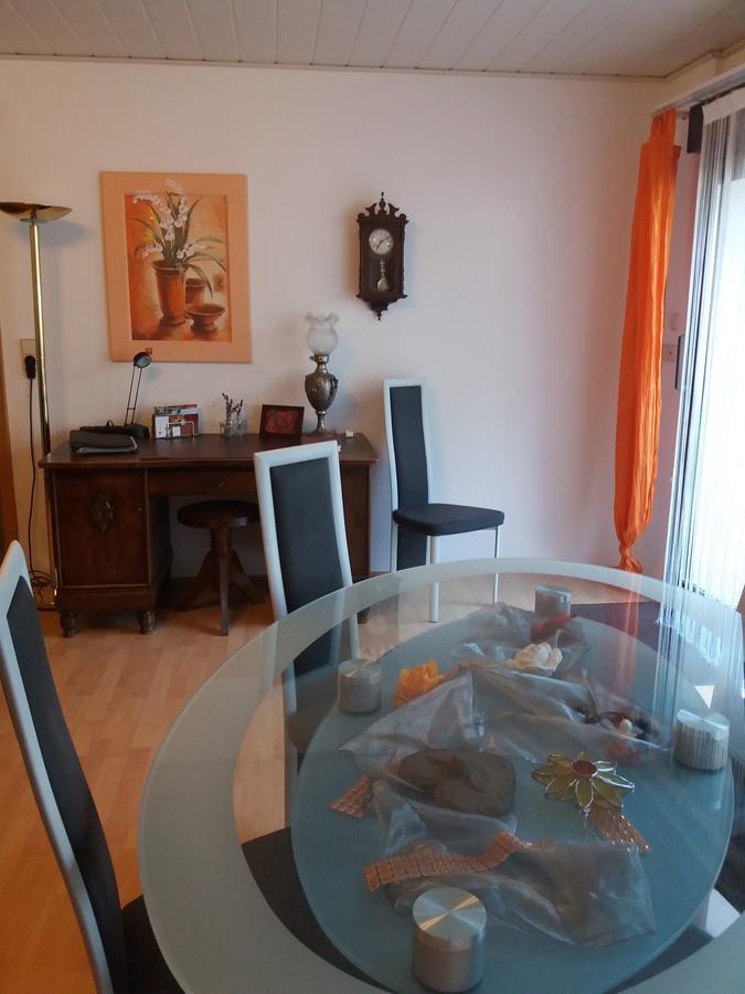 Ferienwohnung Rosentraum Oberotterbach Eksteriør billede